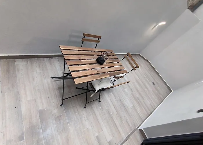 Zoe Loft
